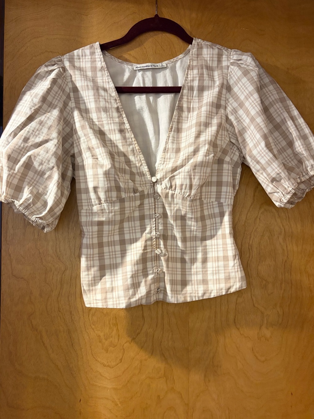 Abercrombie & Fitch Beige Plaid Puff-Sleeve Button-Front Blouse